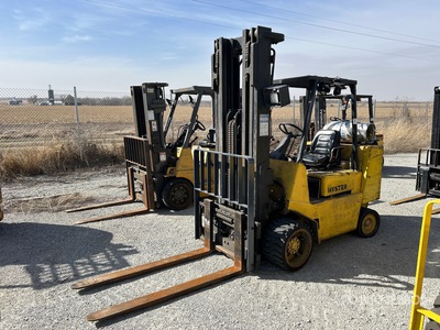 1996 Hyster S100XL 10000 lb Cushion Tire Forklift (Inoperable)