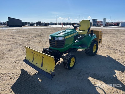 2013 John Deere X738 4x4 Ride-On Lawn Mower