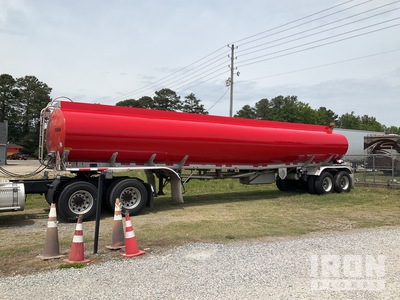 2017 Polar Trailer 9450 gal T/A Tanker Trailer