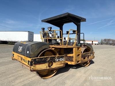 2005 Cat CB-634D Double Drum Roller
