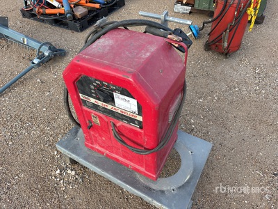 Lincoln Electric AC-225 Arc Electric Welder