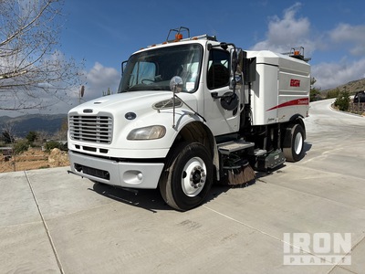 2018 Elgin Crosswind 1 on 2019 Freightliner M2 106 Camion balai