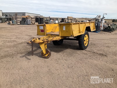 Fruehauf XM105E3 Cargo Trailer