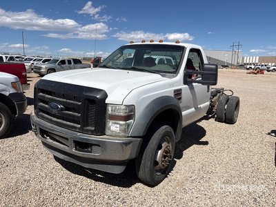 2008 Ford F-550 XL 4x4 Cabine et châssis (Inoperable)