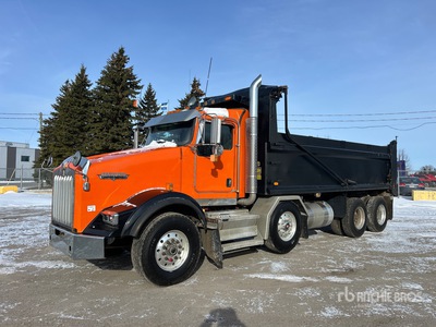 2020 Kenworth T800 8x4 Twin-Steer Camion à benne tandem