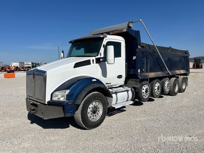 2017 Kenworth T880 12x4 Tipper Truck