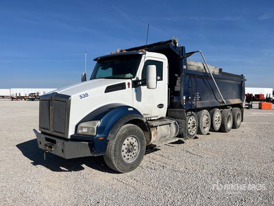 2017 Kenworth T880 12x4 شاحنة قلابة -خمس محاور