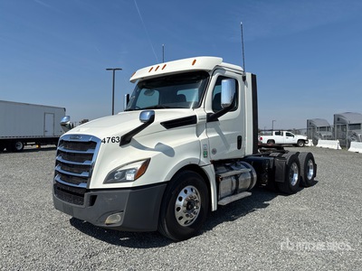 2019 Freightliner Cascadia 126 6x4 T/A Day Cab Truck Tractor
