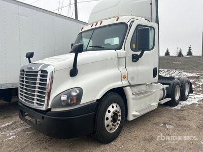 2018 Freightliner Cascadia 125 6x4 Cabeza Tractora Cabina Corta