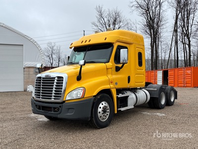2020 Freightliner Cascadia 125 6x4 T/A Sleeper Truck Tractor