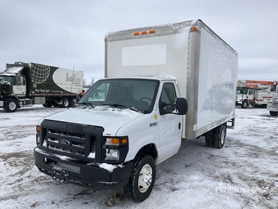 2017 Ford E-450 4x2 Camion fourgon