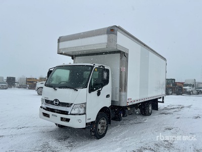 2019 Hino 195 شاحنة فان