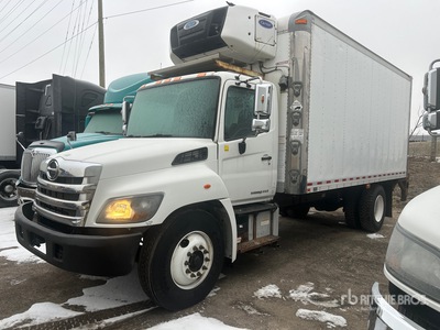 2018 Hino 338 Camions réfrigérés