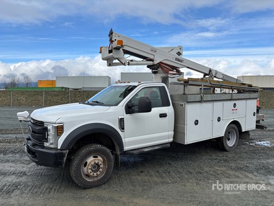 2018 Versalift SST37ENH-01 37 ft on 2018 Ford F-550 XL 4x4 Bucket Truck
