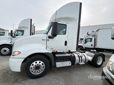 2018 International RH613 4x2 トラックトラクター（S/A）