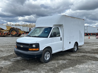2013 Chevrolet Silverado 2500 4x2 Camion fourgon