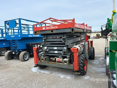 2018 Skyjack SJ8841 RT 4x4 Gasoline Schaarlift