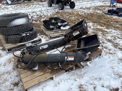 Quantity of (2) Michel's LK31LK708WEOS 4 ft x 8 in Hydraulic Hopper Augers