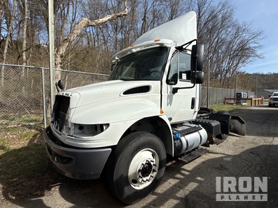 2015 International 4300 S/A Day Cab Truck Tractor 4x2