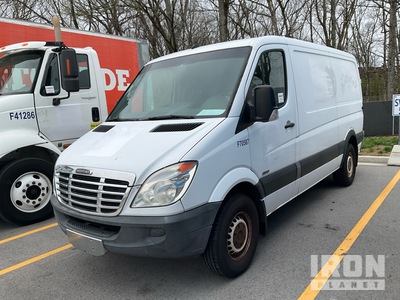 2013 Freightliner Sprinter 2500 Cargo Van 4x2