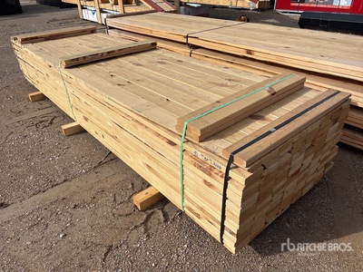 Quantity of (128) 2 in x 6 in x 14 ft Legname (Unused)