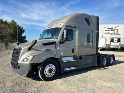 2022 Freightliner Cascadia 126 6x4 T/A Sleeper Truck Tractor