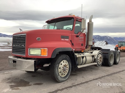 2005 Mack CL733 8x4 4-Achs Sattelzugmaschine