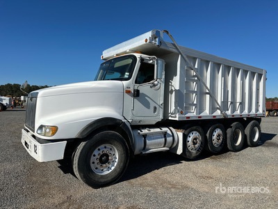 2014 International 5900i 10x4 Twin-Steer شاحنة قلابة /أربع محاور