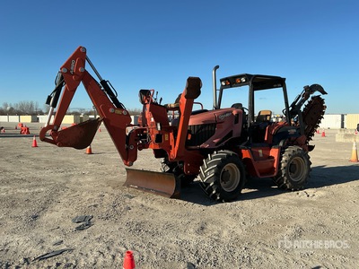 2015 Ditch Witch RT100 4x4 Trancheuse