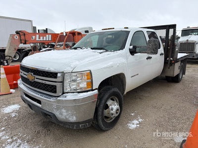 2013 Chevrolet Silverado 3500HD 4x2 Crew Cab Camion à Plateau