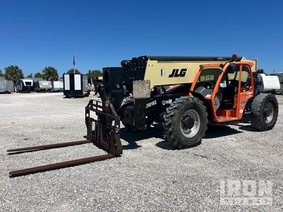 2018 JLG 1055 Ładowarka teleskopowa