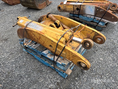 77 in Hydraulic Excavator Thumb - Fits Cat 330BL