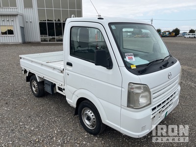 2015 Mazda SCRUM Automovil