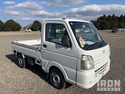 2015 Mazda SCRUM Automovil
