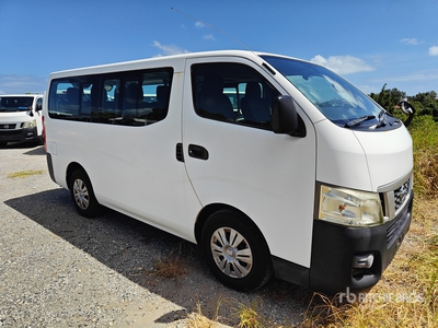 2015 年Nissan NV350 CARAVAN Passenger Van