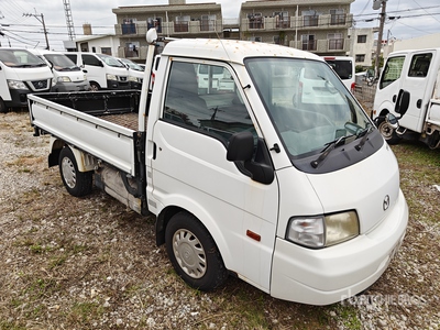2017 年 Mazda BONGO Automobile