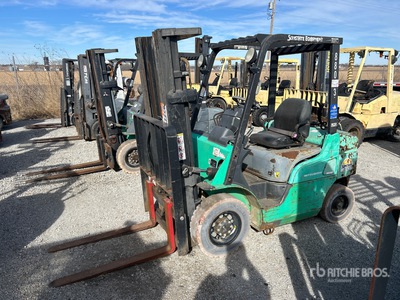 2008 Mitsubishi FG25N 4500 lb Pneumatic Tire Forklift (Inoperable)