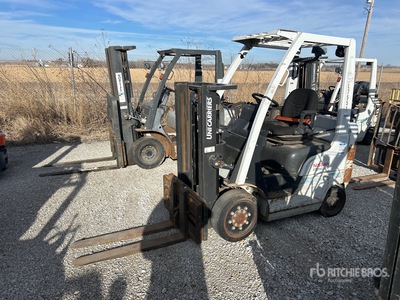 2013 Nissan MCP1F2A20LV 4000 lb Cushion Tire Forklift (Inoperable)