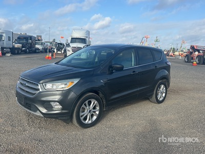 2017 Ford Escape SE 2WD سيارة رياضية متعددة الاستخدامات