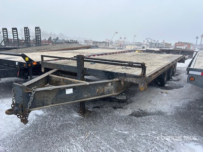 2009 Hitchman 18 ft T/A Remolque Portamaquinaria