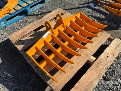 2026 GIYI 38 in Pro Excavator Rake - Fits Cat 303 (Unused)