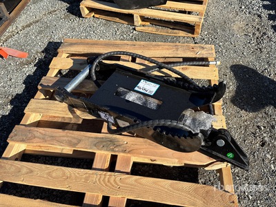 2026 GIYI GY-XJ3T Hydraulic Baggerdaumen - Fits Cat 3 ton Excavator (Unused)