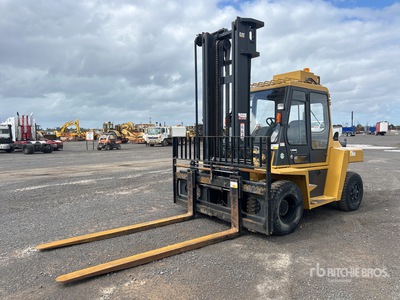 2012 Cat DP-70 Gabelstapler