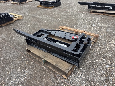 2026 GIYI GY-SF60 Side Shift Skid Steer Forks (Unused)
