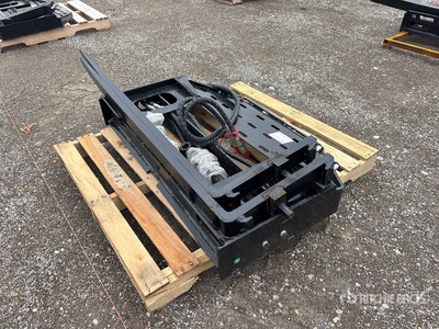 2026 GIYI GY-SF60 60 in Side Shift Skid Steer Forks (Unused)