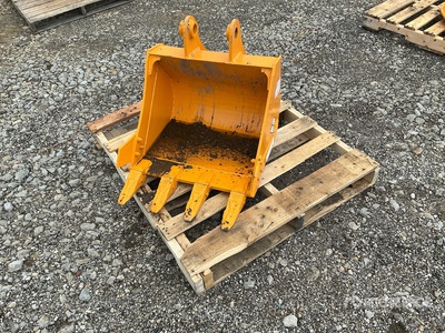 2026 GIYI GY-BK Excavator Bucket - Fits Cat (Unused)