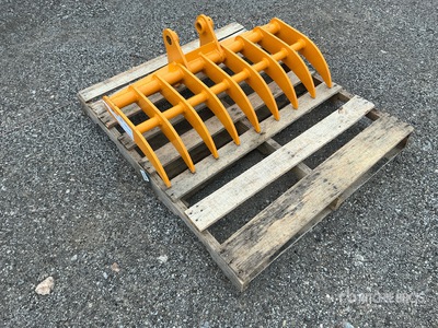 2026 GIYI Excavator Rake - Fits Cat 303 (Unused)
