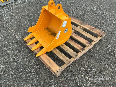 2026 GIYI GY-BK 24 in Digging Excavator Bucket - Fits Cat 305 (Unused)