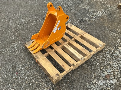 2026 GIYI GY-BK 12 in Digging Excavator Bucket - Fits Cat 307 (Unused)