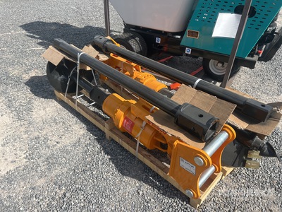 2026 GIYI 12 in Excavator Auger - Fits Cat 305 (Unused)